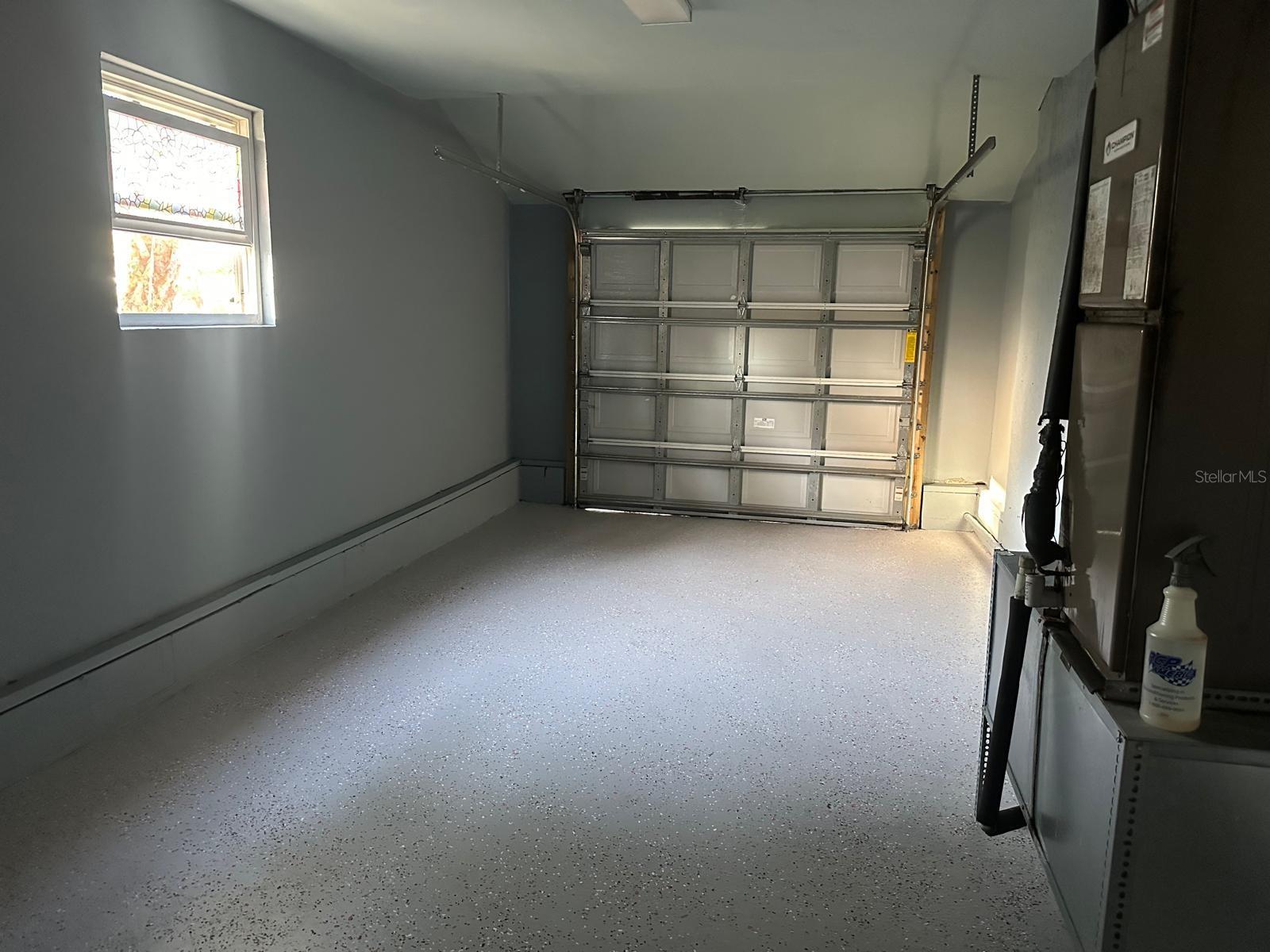 520 FREEPORT AVE N, ST PETERSBURG, FL, 33702