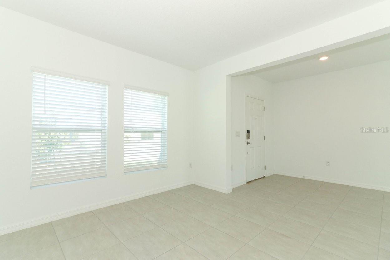 2014 BABBLING BROOK BLVD, AUBURNDALE, FL, 33823