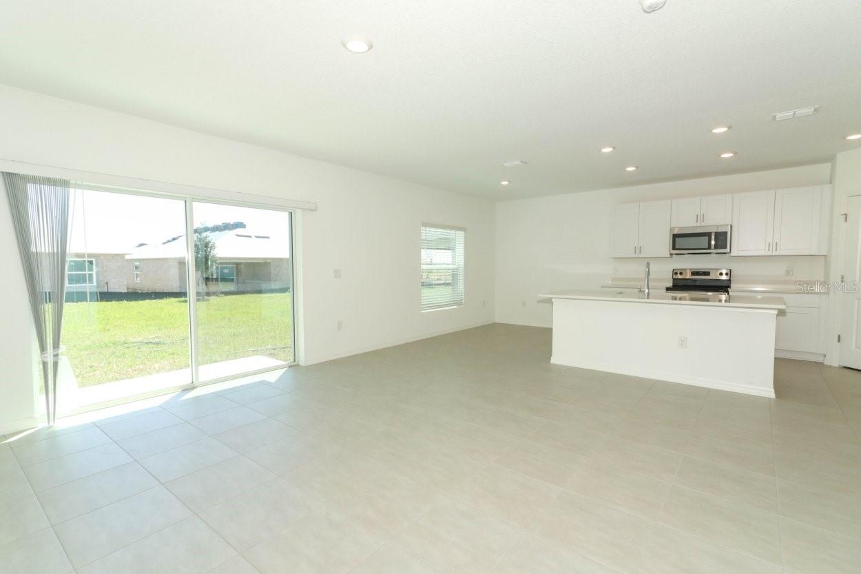 2014 BABBLING BROOK BLVD, AUBURNDALE, FL, 33823
