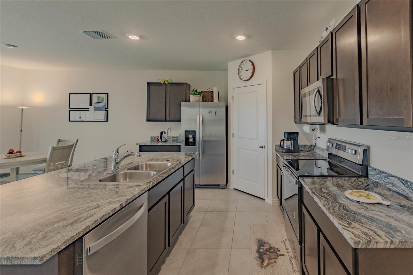 17148 RESERVA DR, BRADENTON, FL, 34211