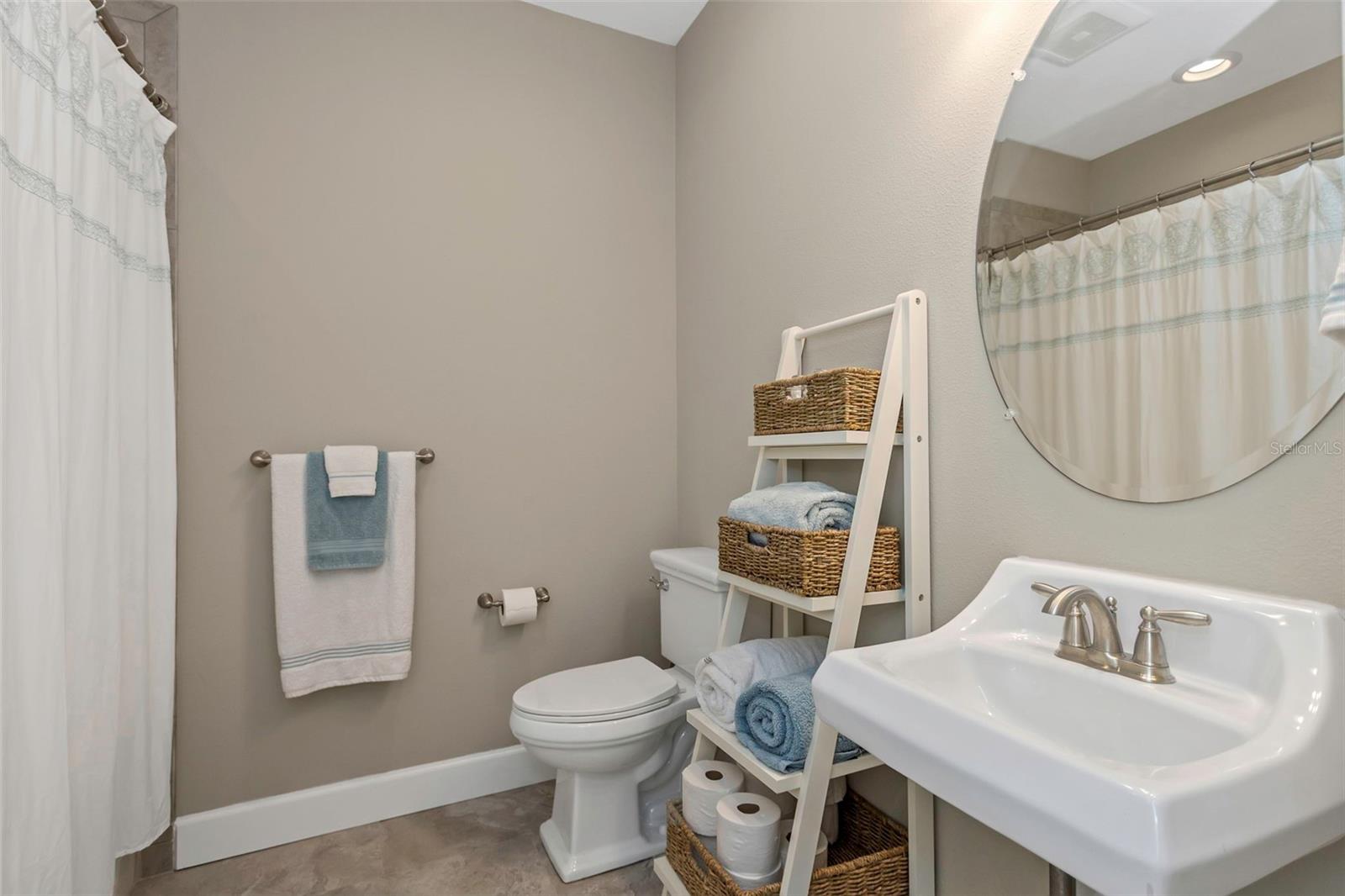 4069 ROCKY SHORES DR, TAMPA, FL, 33634