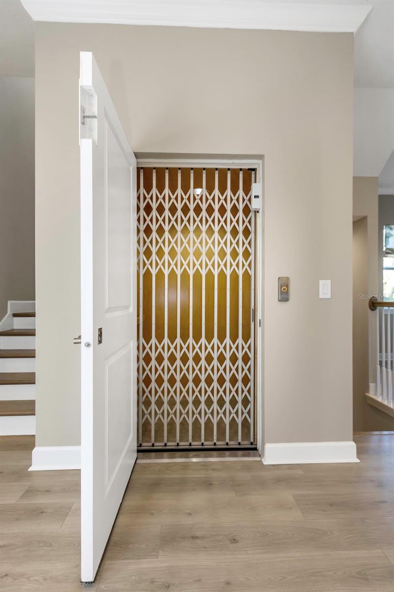 4069 ROCKY SHORES DR, TAMPA, FL, 33634