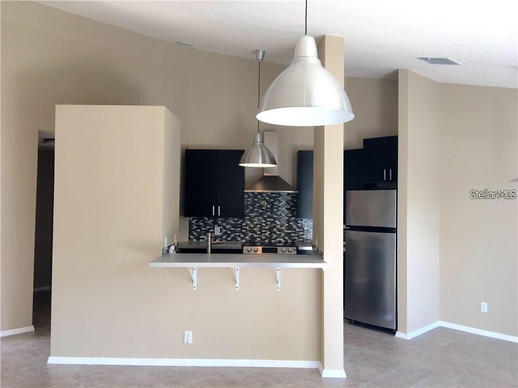 2572 WOODGATE BLVD #202, ORLANDO, FL, 32822