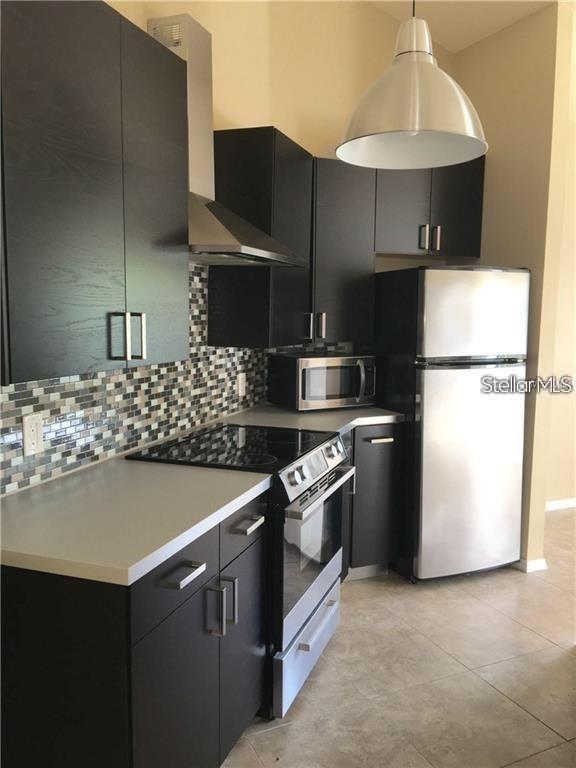 2572 WOODGATE BLVD #202, ORLANDO, FL, 32822
