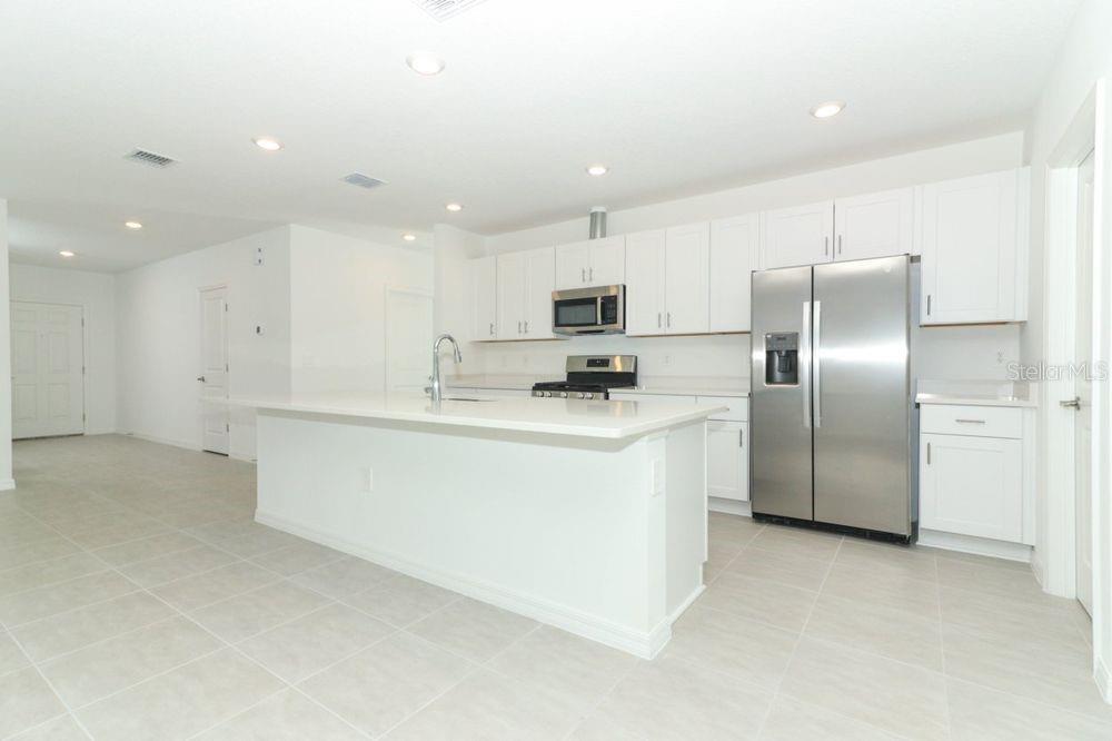 2006 BABBLING BROOK BLVD, AUBURNDALE, FL, 33823