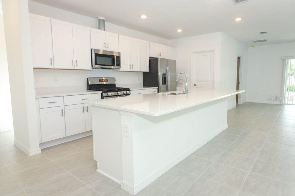 2006 BABBLING BROOK BLVD, AUBURNDALE, FL, 33823