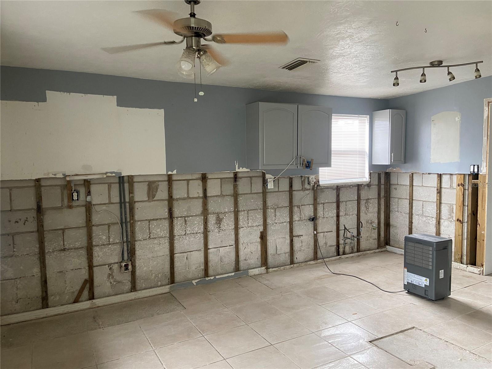 17613 1ST ST E, REDINGTON SHORES, FL, 33708