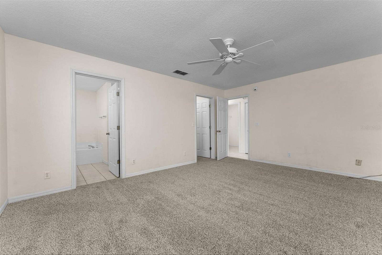 1511 WHOOPING DR, GROVELAND, FL, 34736