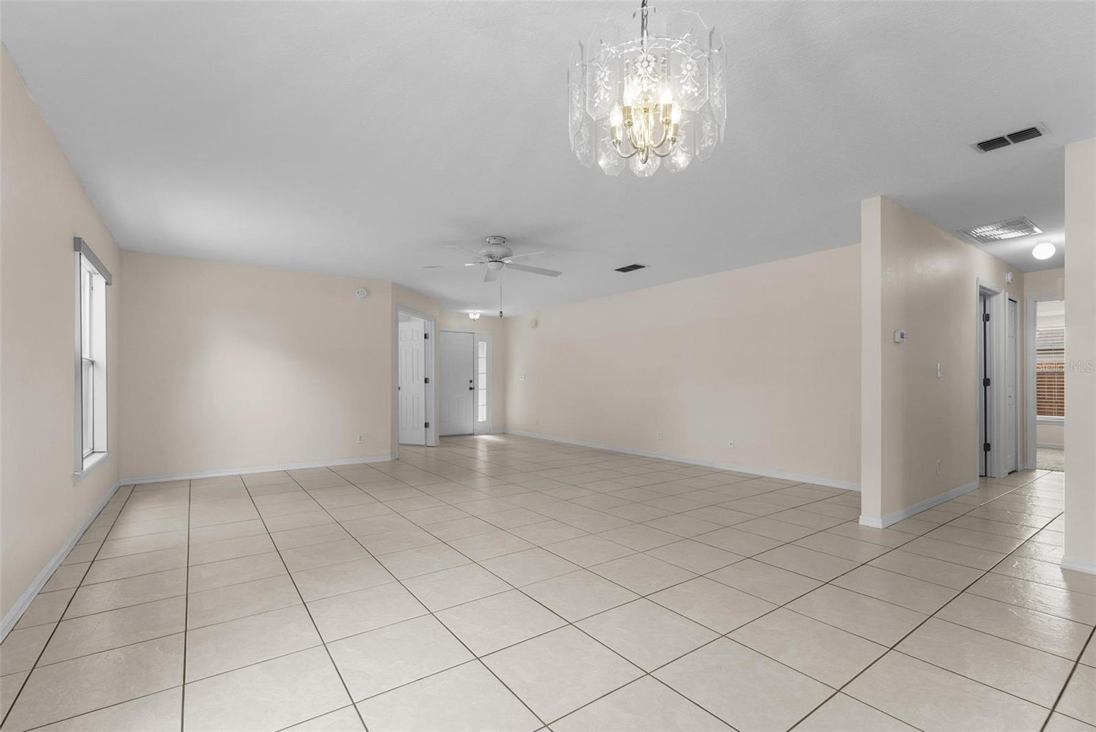 1511 WHOOPING DR, GROVELAND, FL, 34736