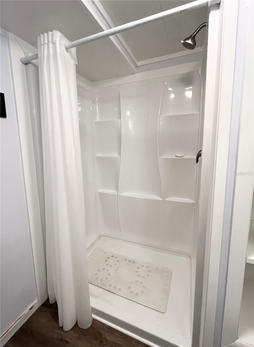 103 OAKWOOD BLVD, SARASOTA, FL, 34237