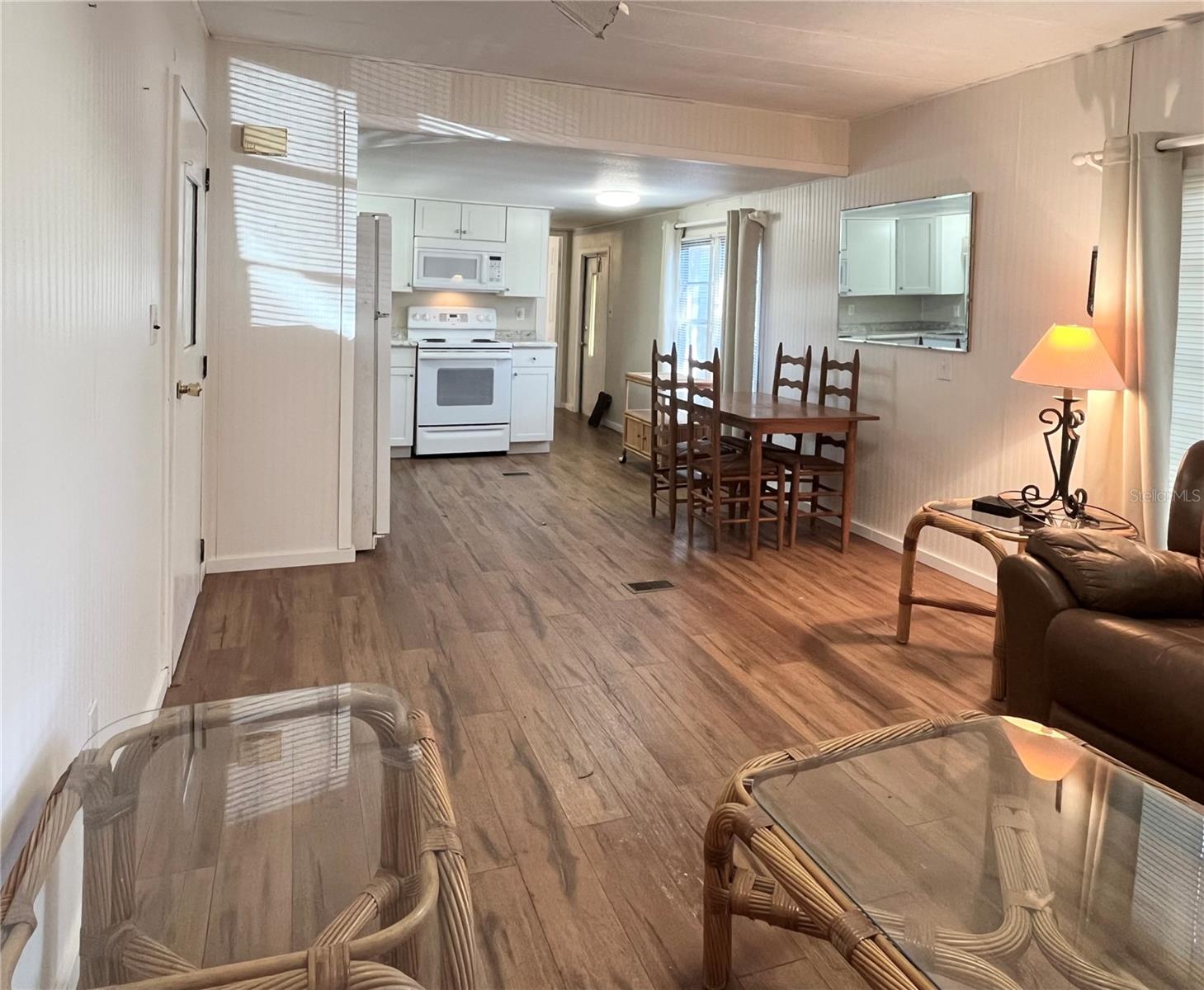 103 OAKWOOD BLVD, SARASOTA, FL, 34237