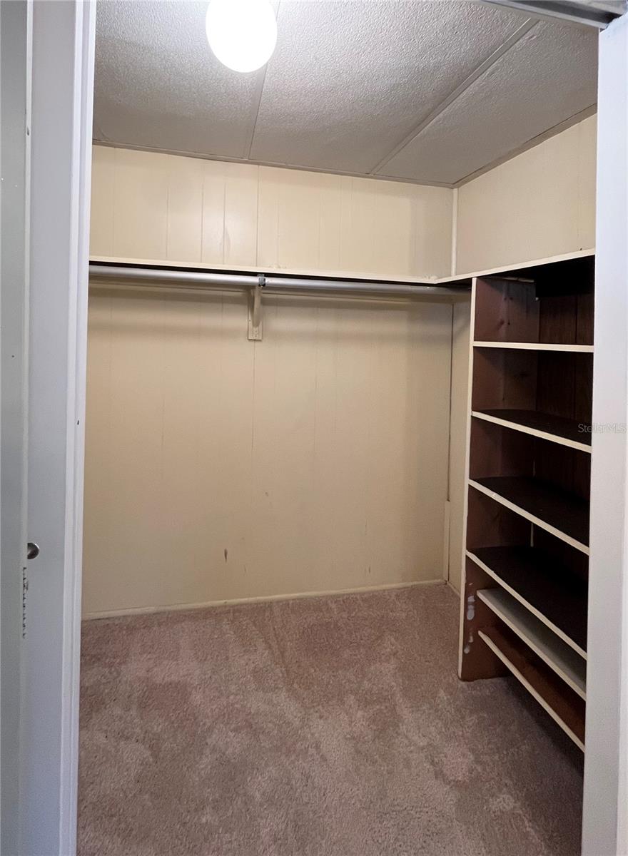 103 OAKWOOD BLVD, SARASOTA, FL, 34237