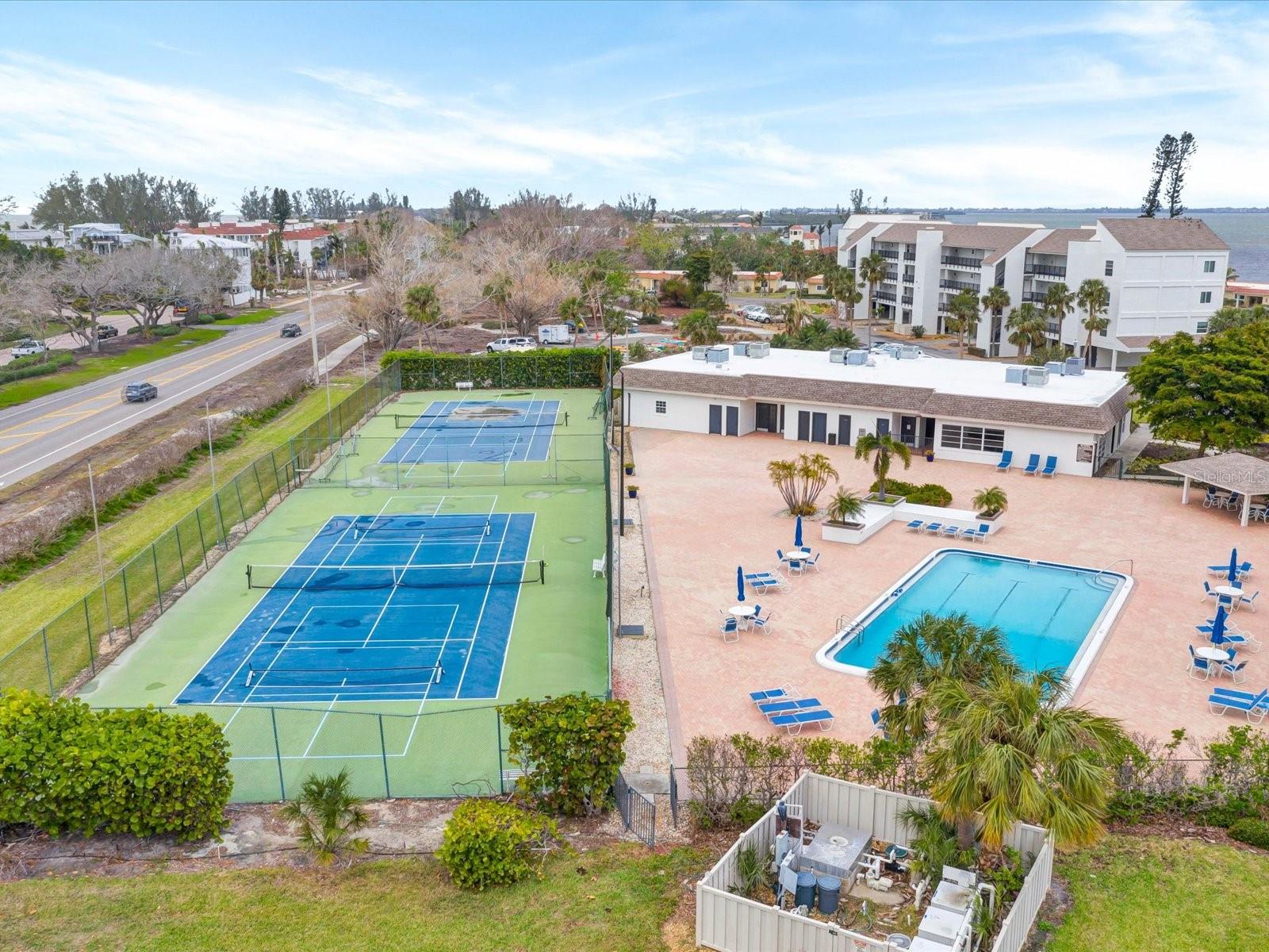 4540 GULF OF MEXICO DR #204, LONGBOAT KEY, FL, 34228