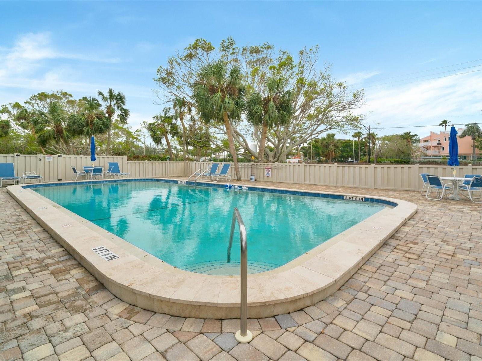 4540 GULF OF MEXICO DR #204, LONGBOAT KEY, FL, 34228