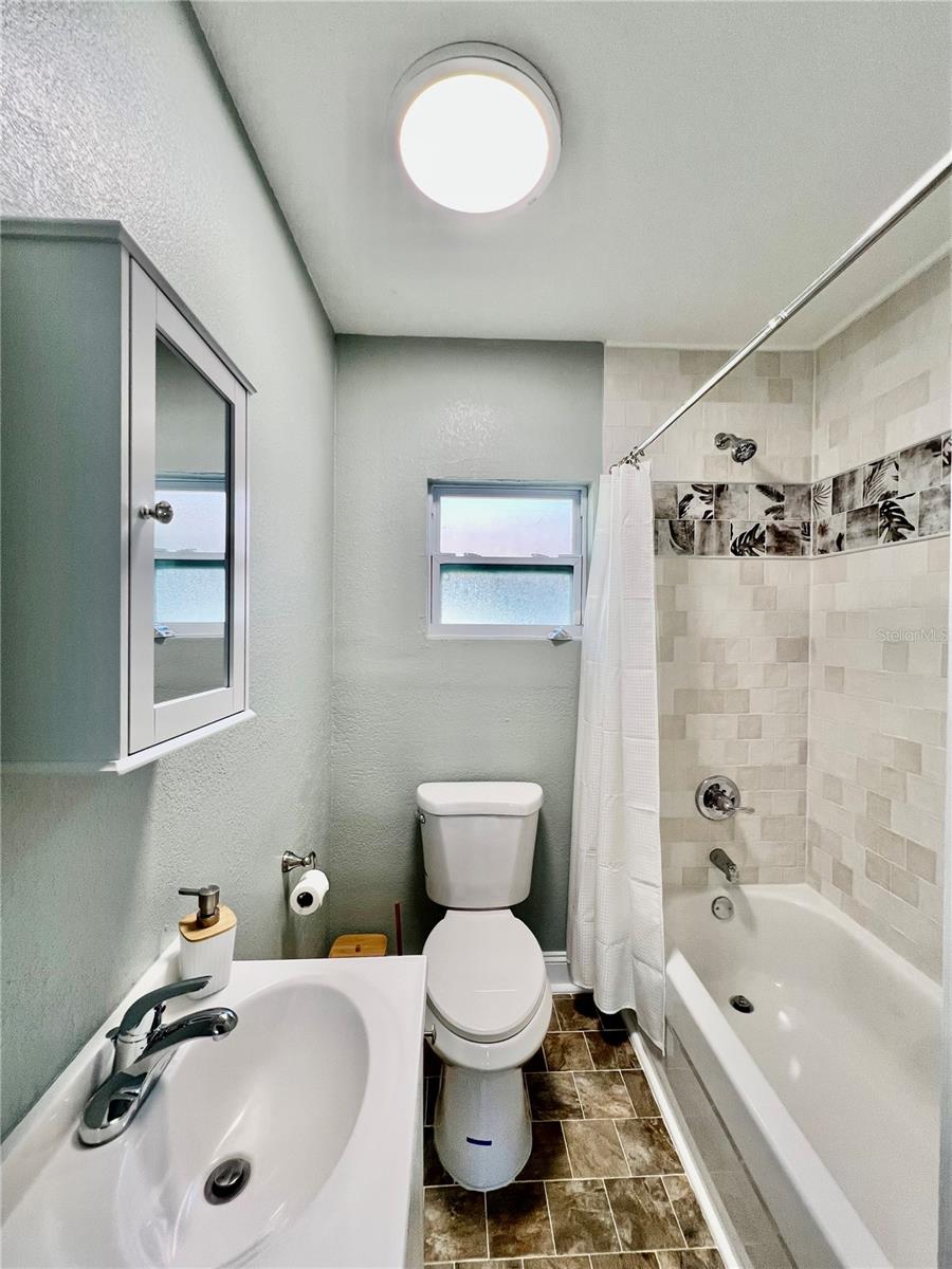 5907 N OLA AVE, TAMPA, FL, 33604