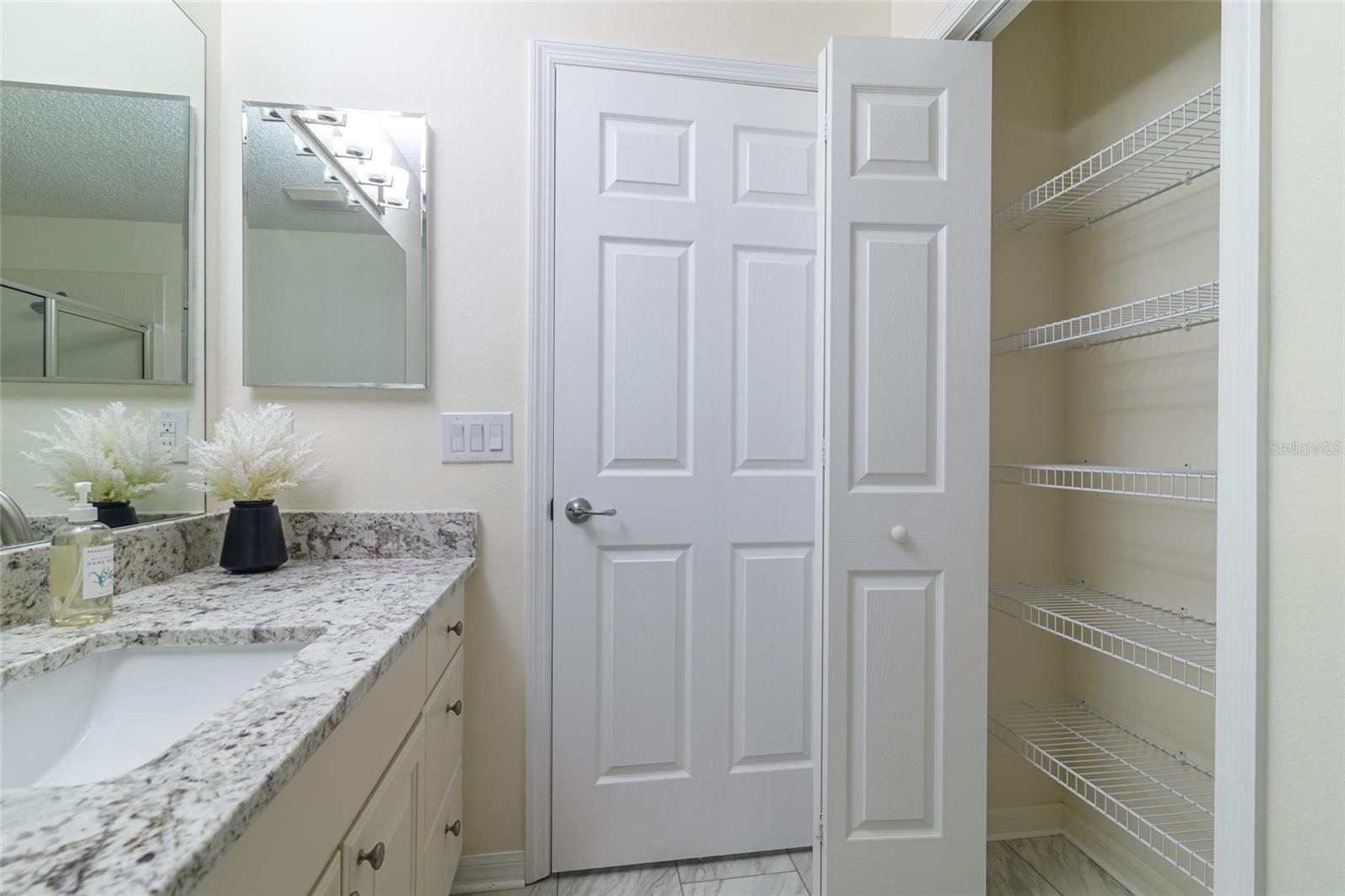 17066 SE 93RD YONDEL CIR, THE VILLAGES, FL, 32162