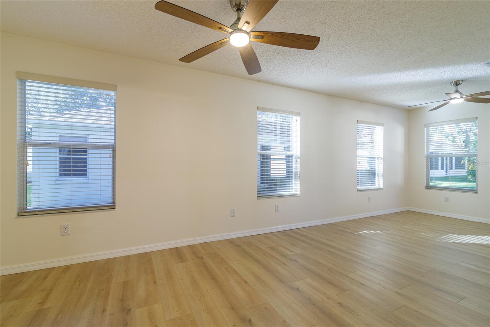 17066 SE 93RD YONDEL CIR, THE VILLAGES, FL, 32162