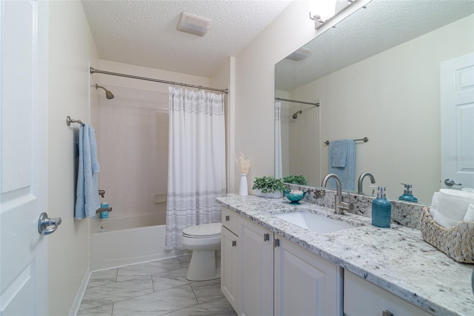 17066 SE 93RD YONDEL CIR, THE VILLAGES, FL, 32162