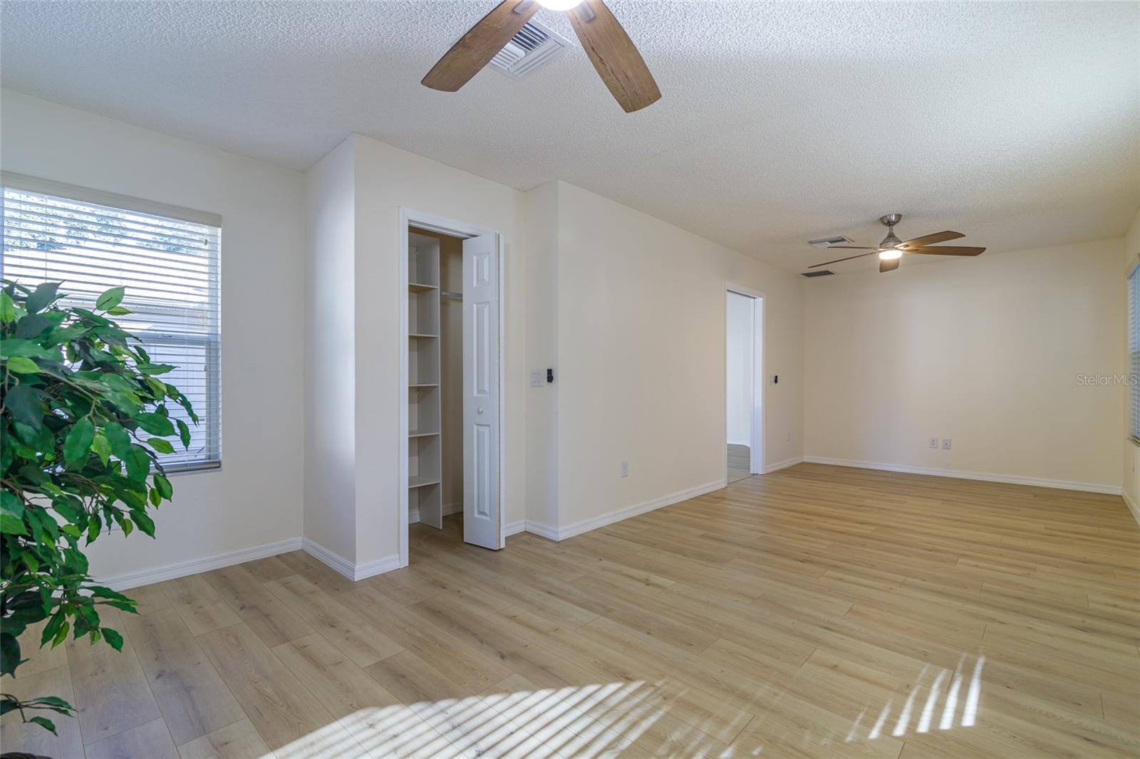 17066 SE 93RD YONDEL CIR, THE VILLAGES, FL, 32162
