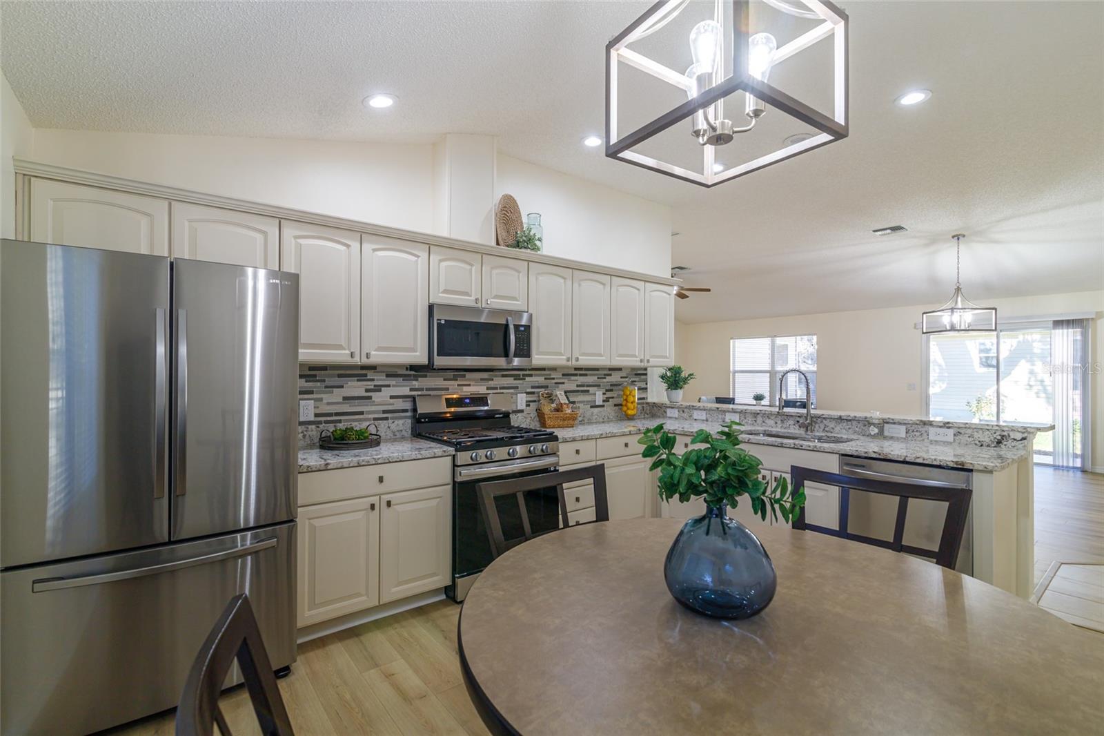 17066 SE 93RD YONDEL CIR, THE VILLAGES, FL, 32162