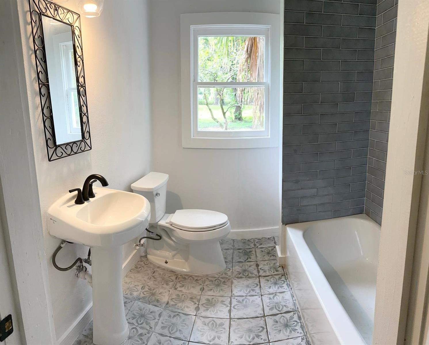 1714 2ND AVE E, BRADENTON, FL, 34208
