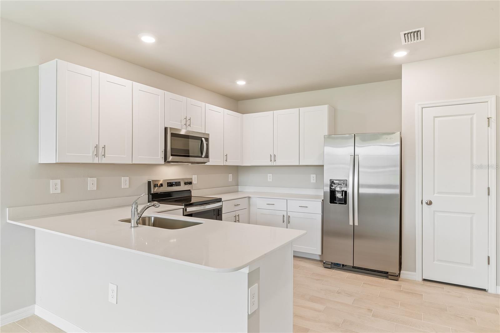 2051 ROYAL TERN CIR, PUNTA GORDA, FL, 33983