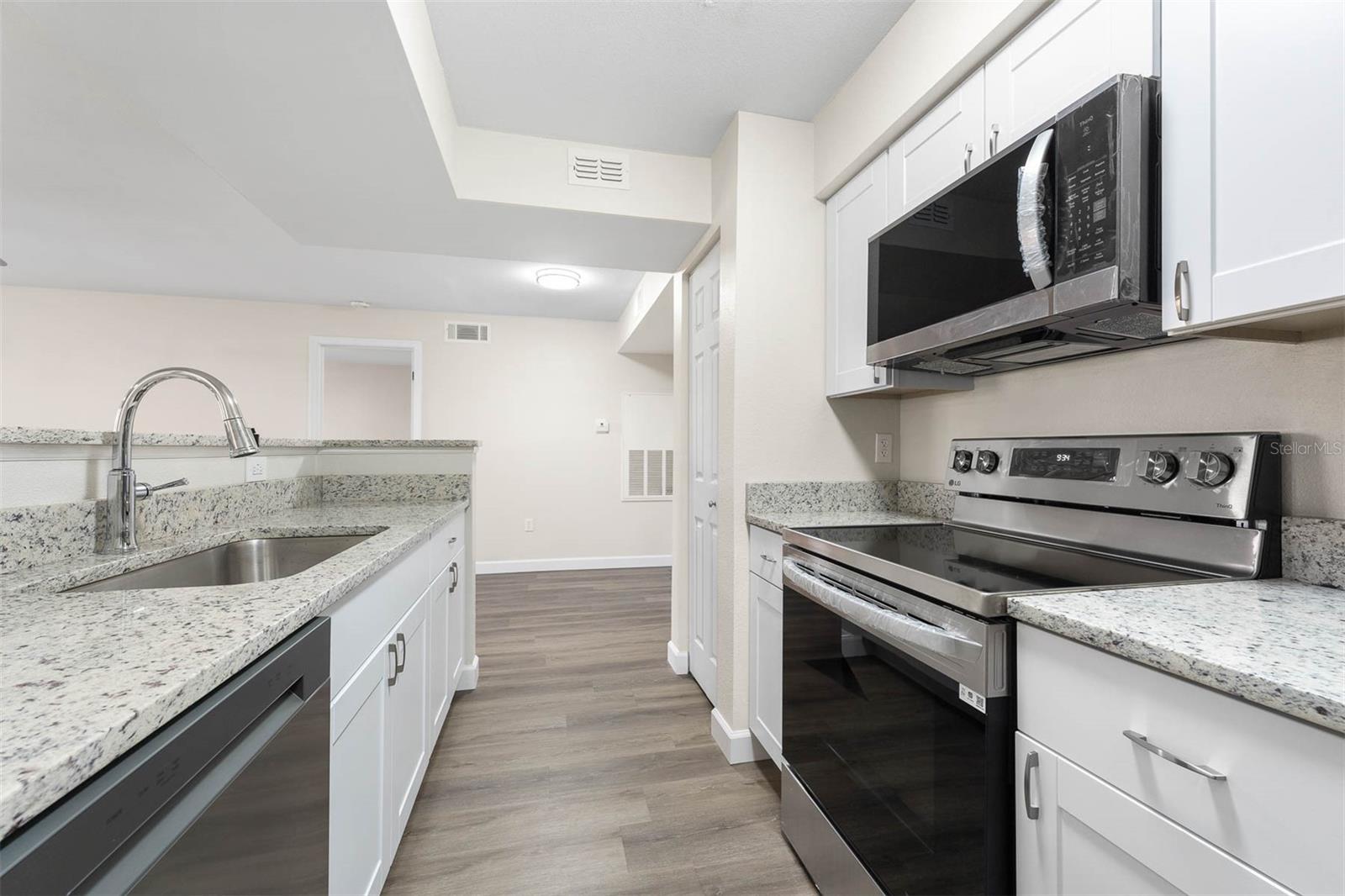 3034 PARKWAY BLVD #204, KISSIMMEE, FL, 34747