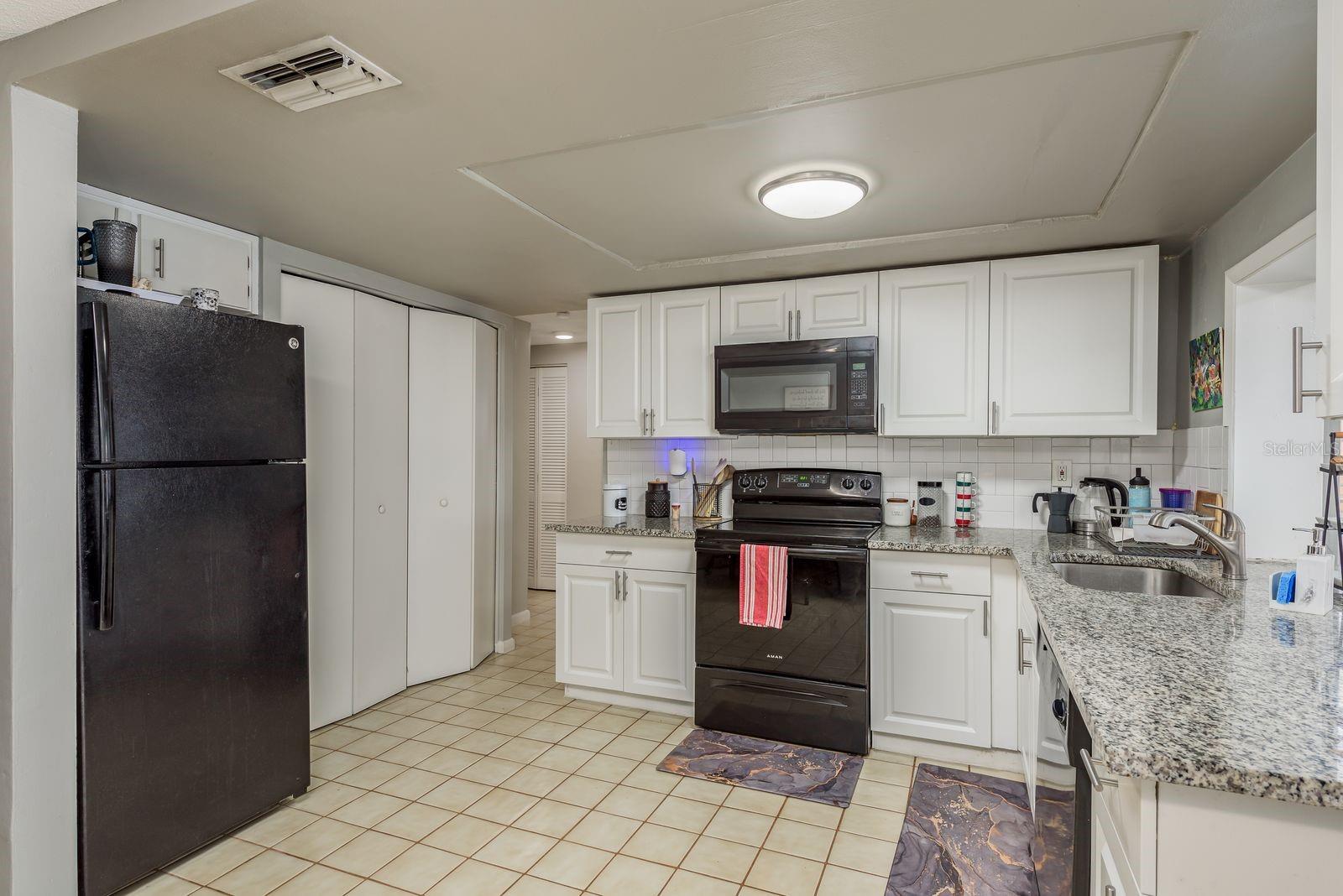 7145 FAIRFAX DR, PORT RICHEY, FL, 34668