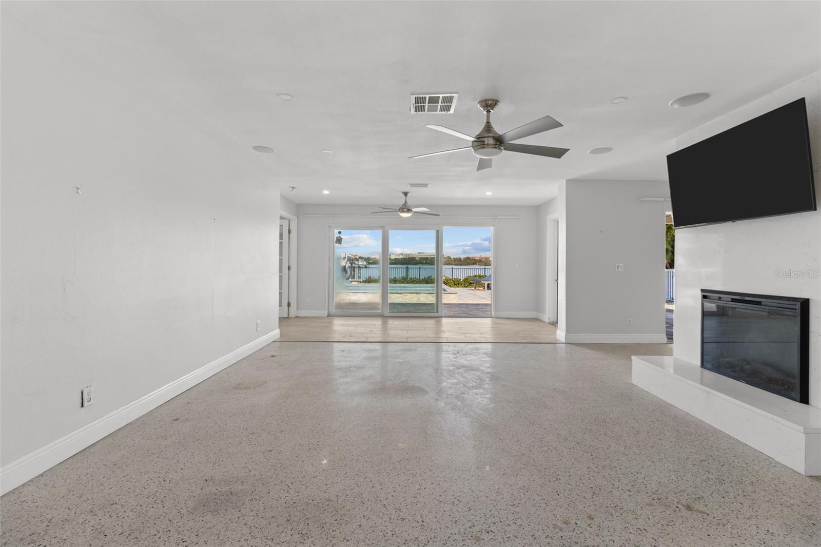 602 FLAMINGO DR, MADEIRA BEACH, FL, 33708