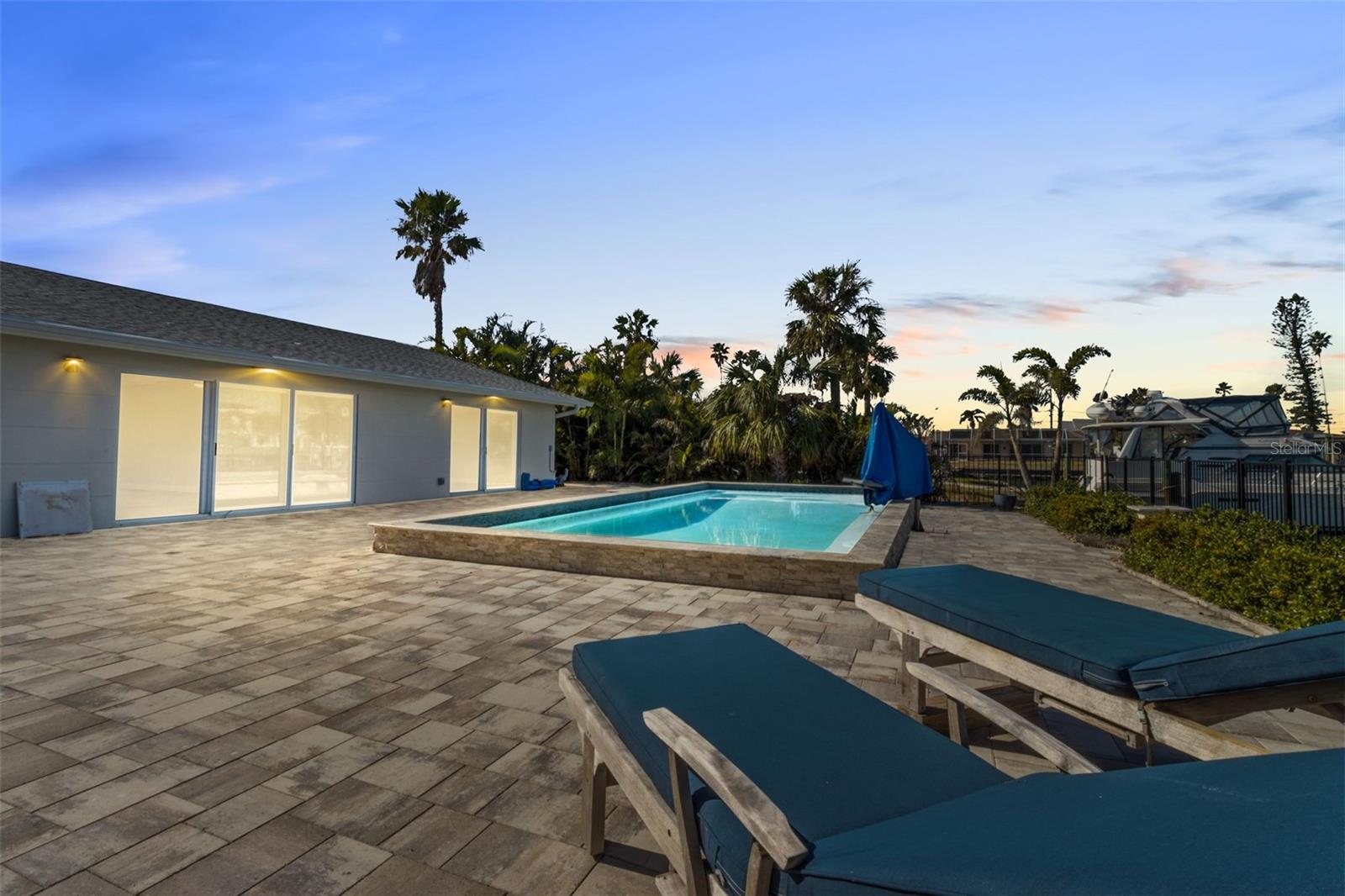 602 FLAMINGO DR, MADEIRA BEACH, FL, 33708