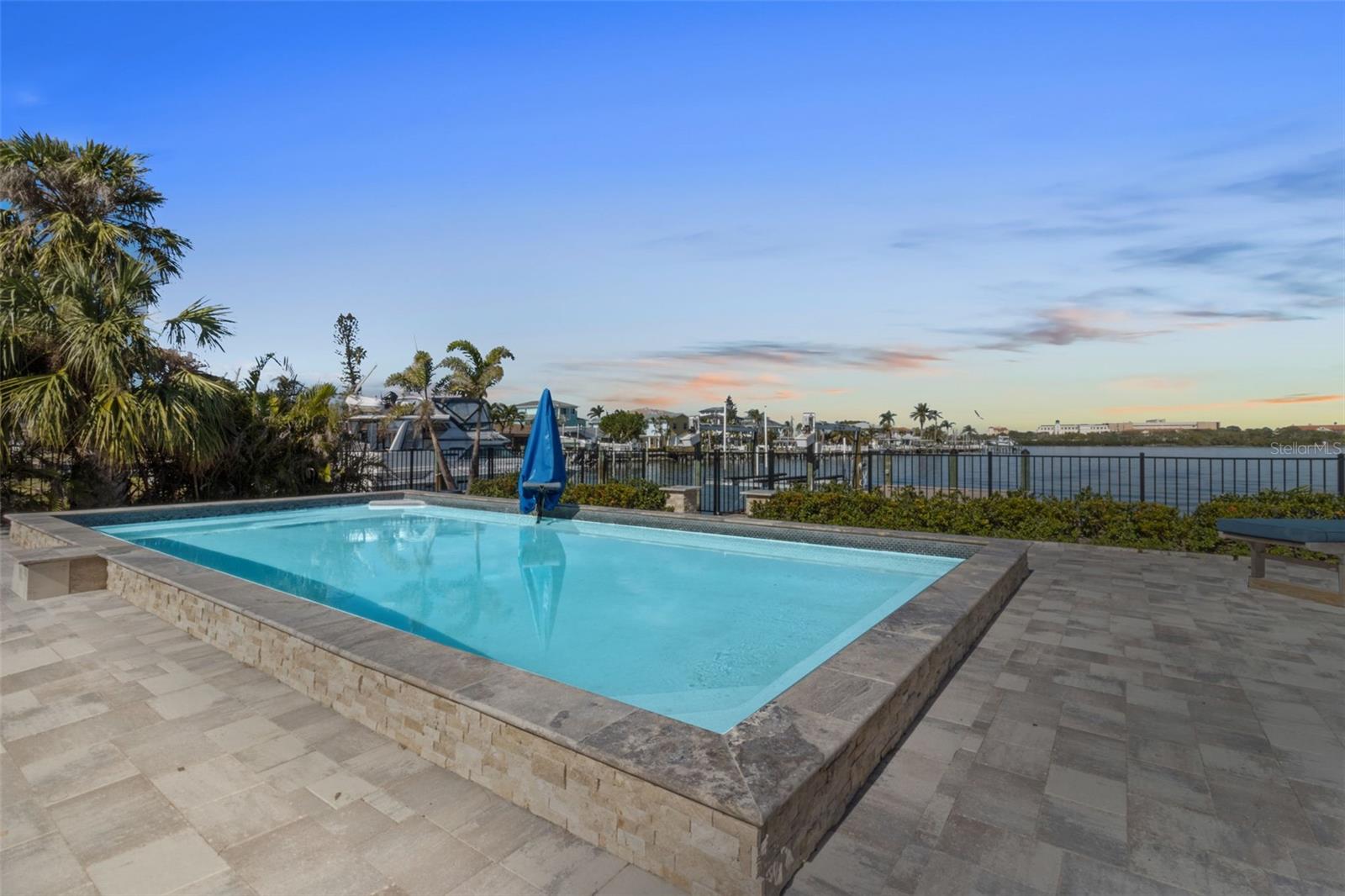 602 FLAMINGO DR, MADEIRA BEACH, FL, 33708