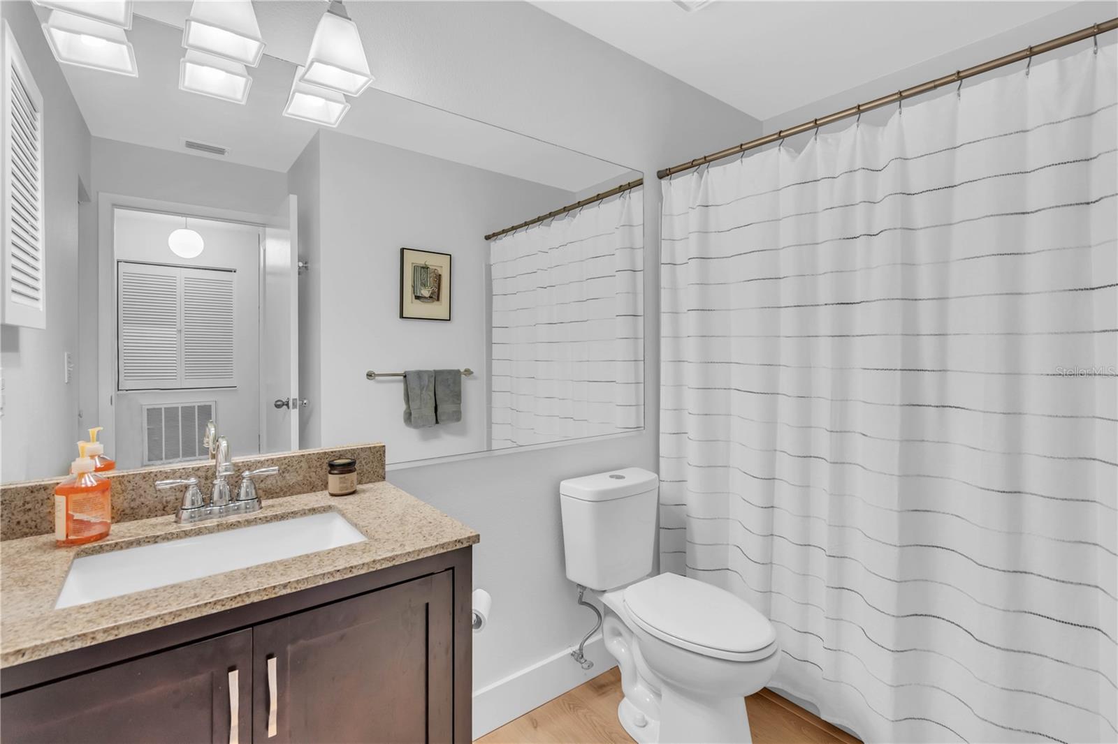 1720 STARLING DR #103, SARASOTA, FL, 34231