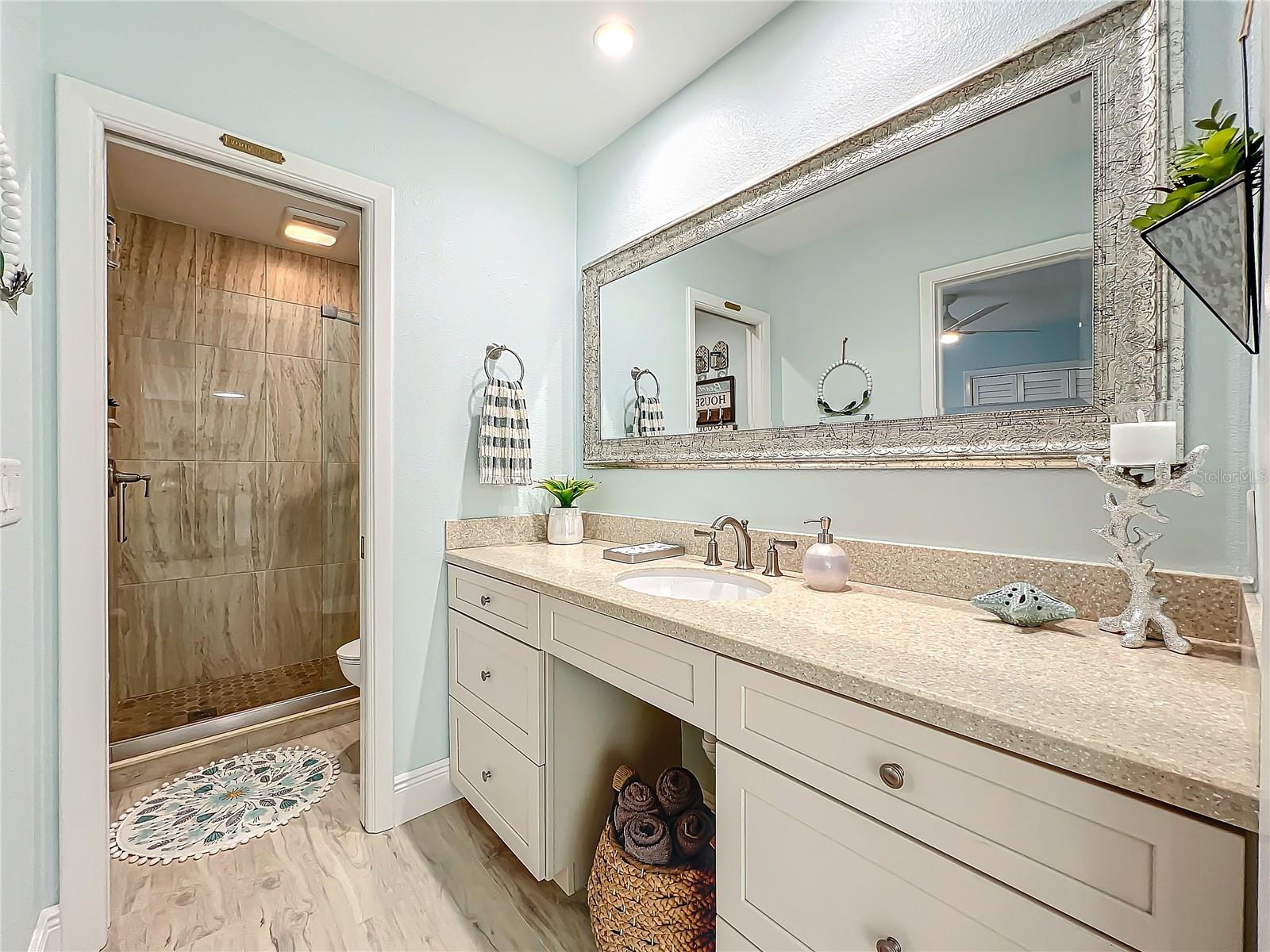 124 VILLA DR #124, OSPREY, FL, 34229