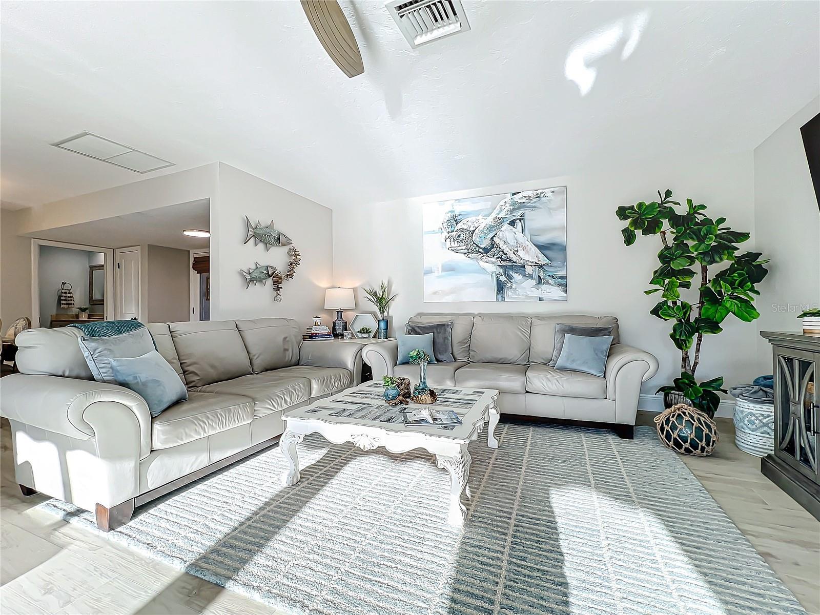 124 VILLA DR #124, OSPREY, FL, 34229