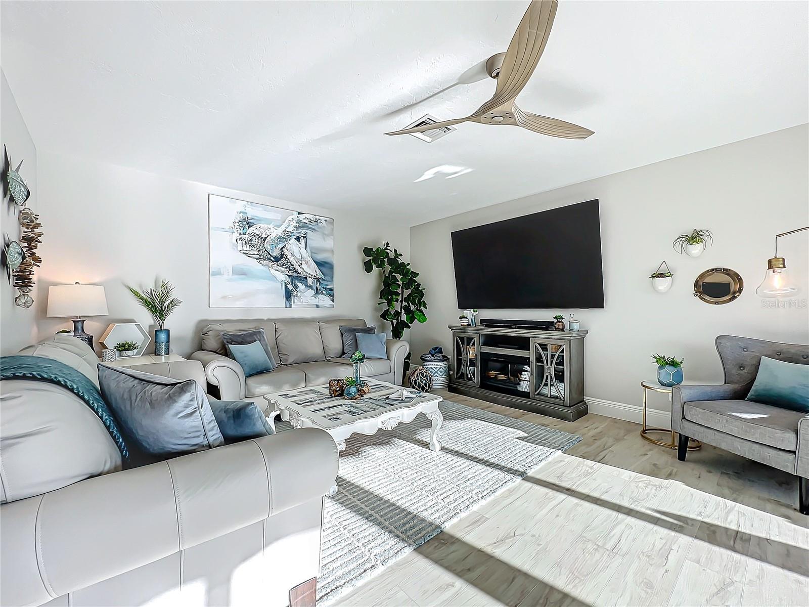 124 VILLA DR #124, OSPREY, FL, 34229