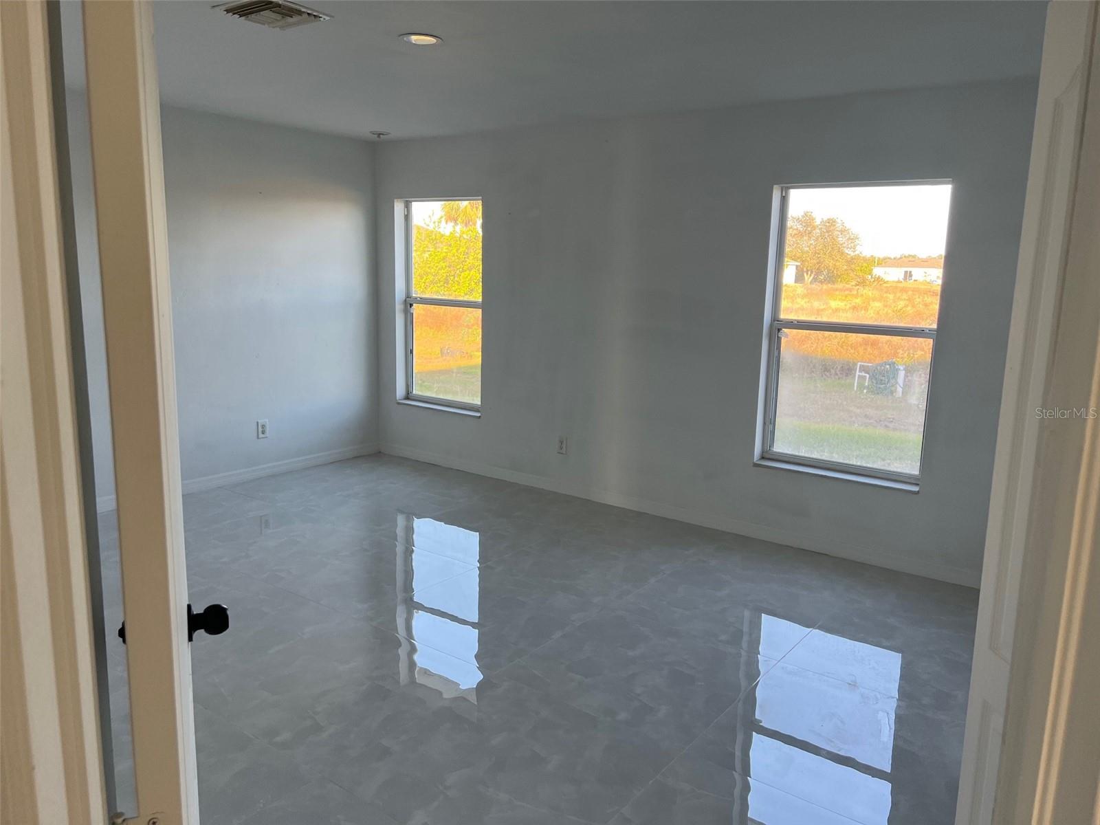 371 PORTAGE AVE, LEHIGH ACRES, FL, 33974