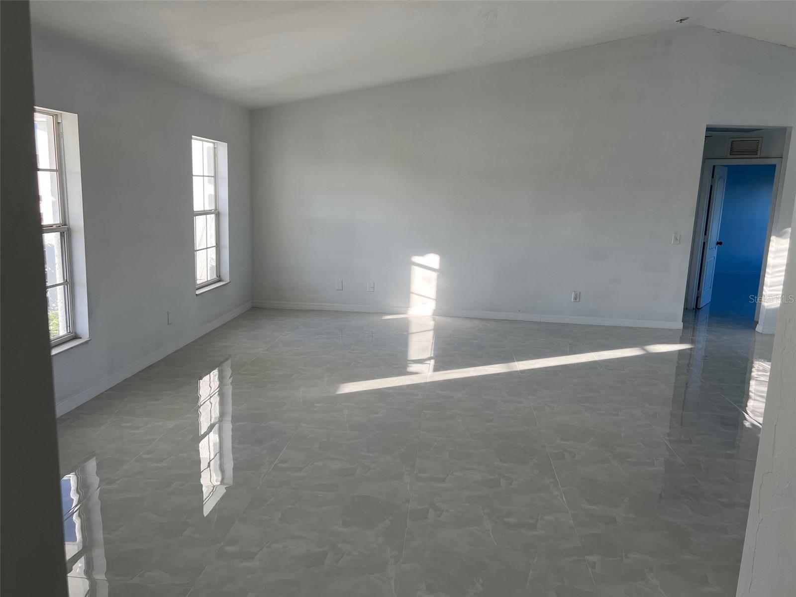 371 PORTAGE AVE, LEHIGH ACRES, FL, 33974