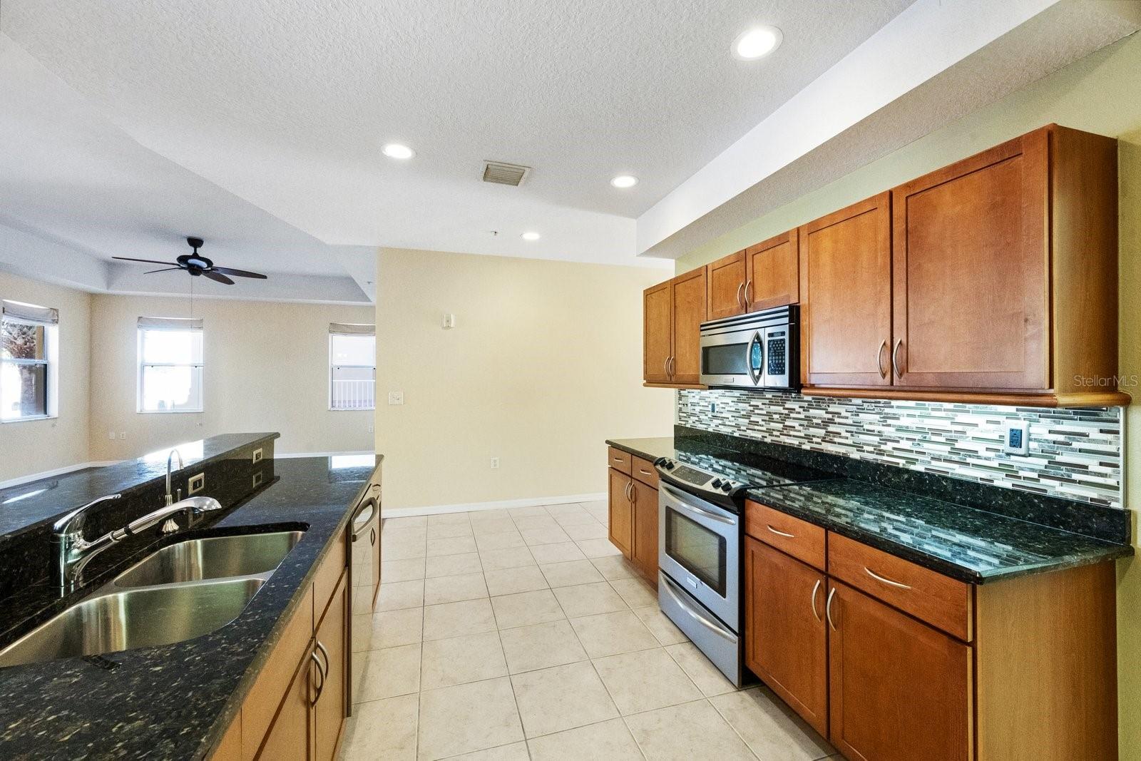 630 WELLS CT #201, CLEARWATER, FL, 33756