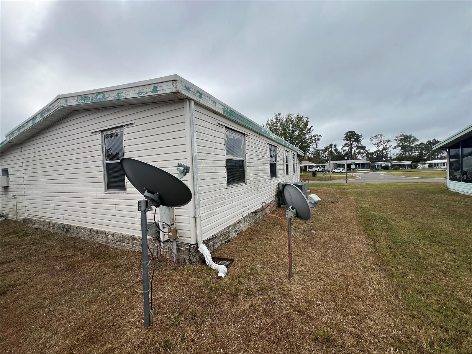 1016 BELMONT CIR, TAVARES, FL, 32778
