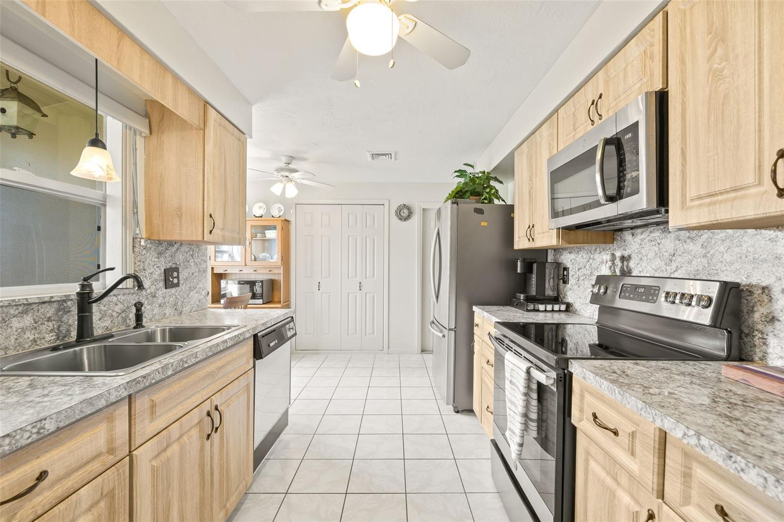 29740 68TH ST N, CLEARWATER, FL, 33761