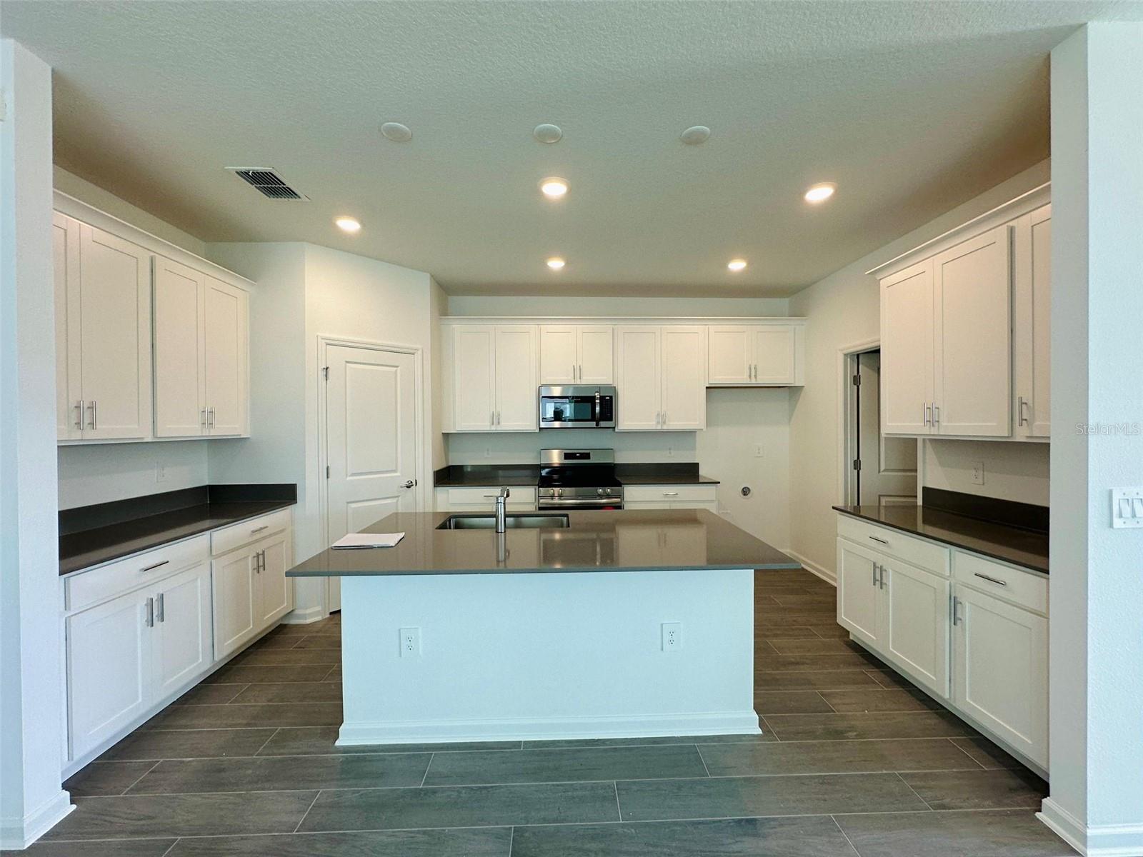 2665 ARMSTRONG AVE, CLERMONT, FL, 34714