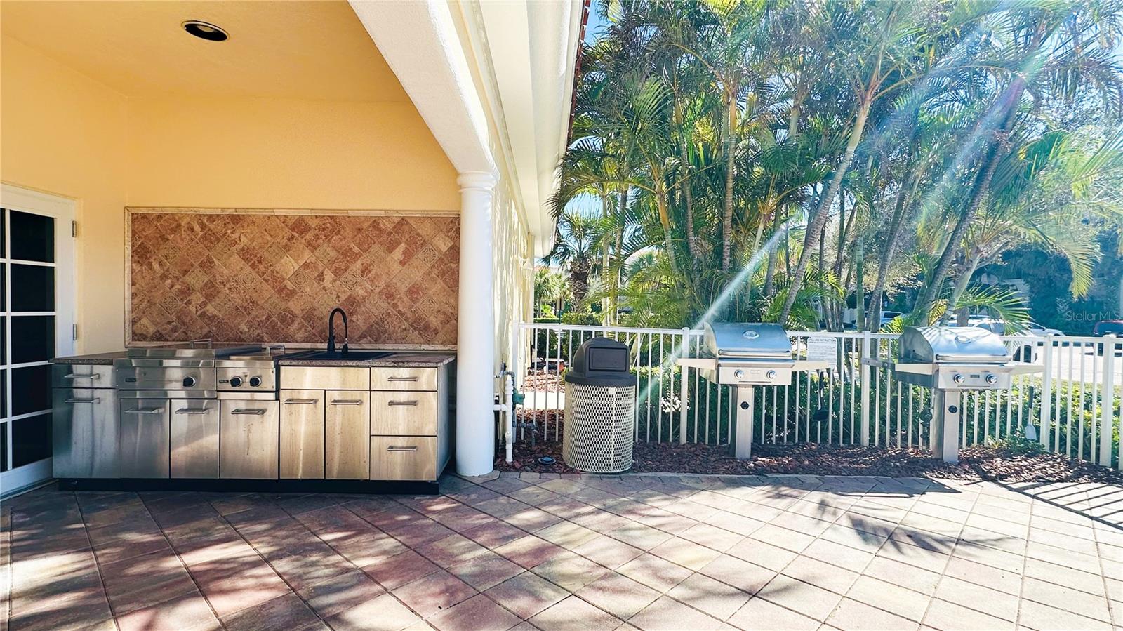 27 HARBOUR ISLE DR W #205, FORT PIERCE, FL, 34949