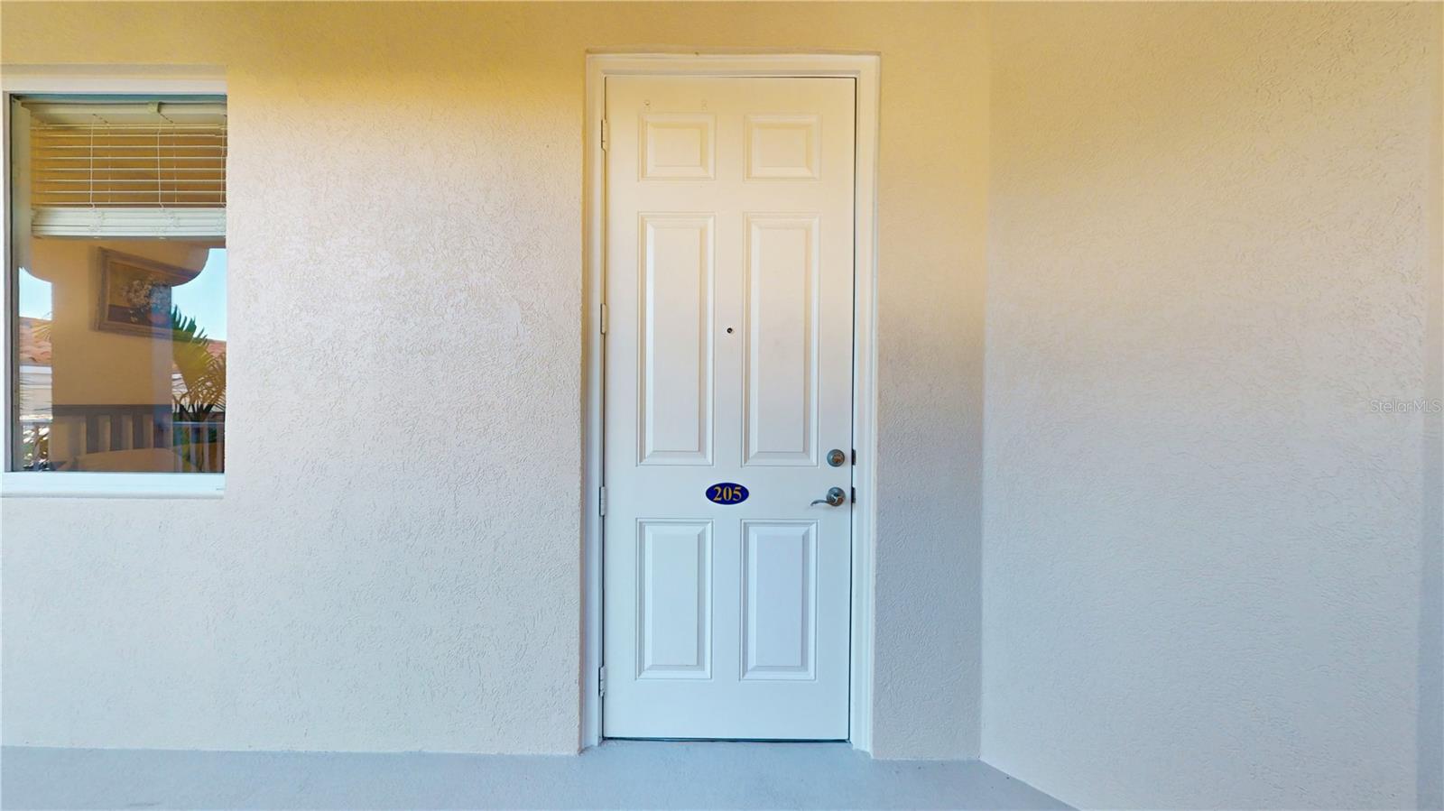 27 HARBOUR ISLE DR W #205, FORT PIERCE, FL, 34949