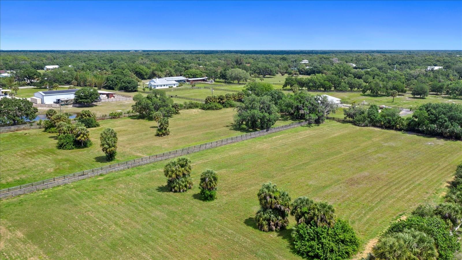 806 N JACKSON RD, VENICE, FL, 34292