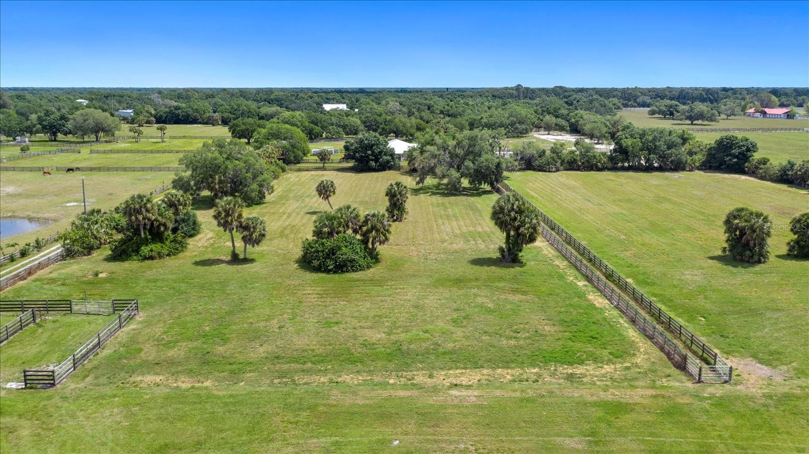 806 N JACKSON RD, VENICE, FL, 34292