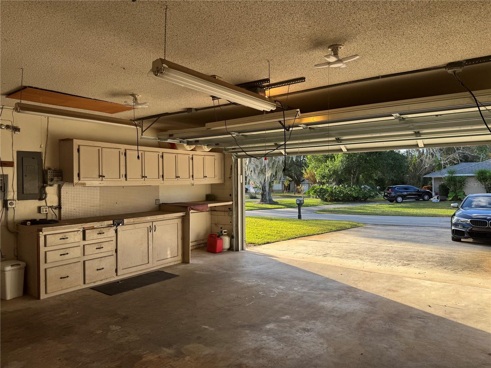 266 E CONSTANCE RD, DEBARY, FL, 32713