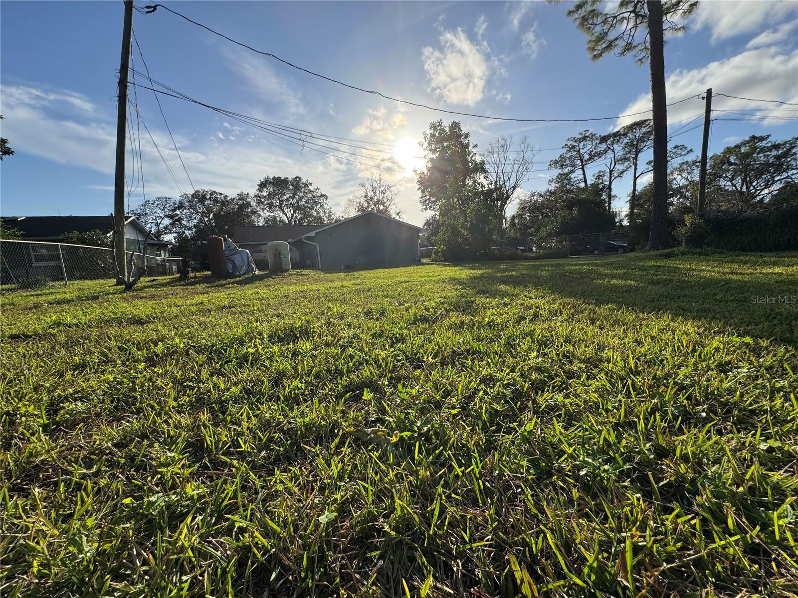 266 E CONSTANCE RD, DEBARY, FL, 32713