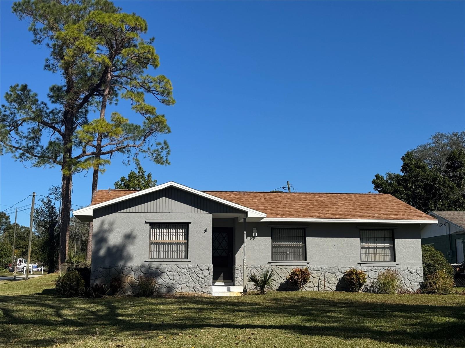 266 E CONSTANCE RD, DEBARY, FL, 32713