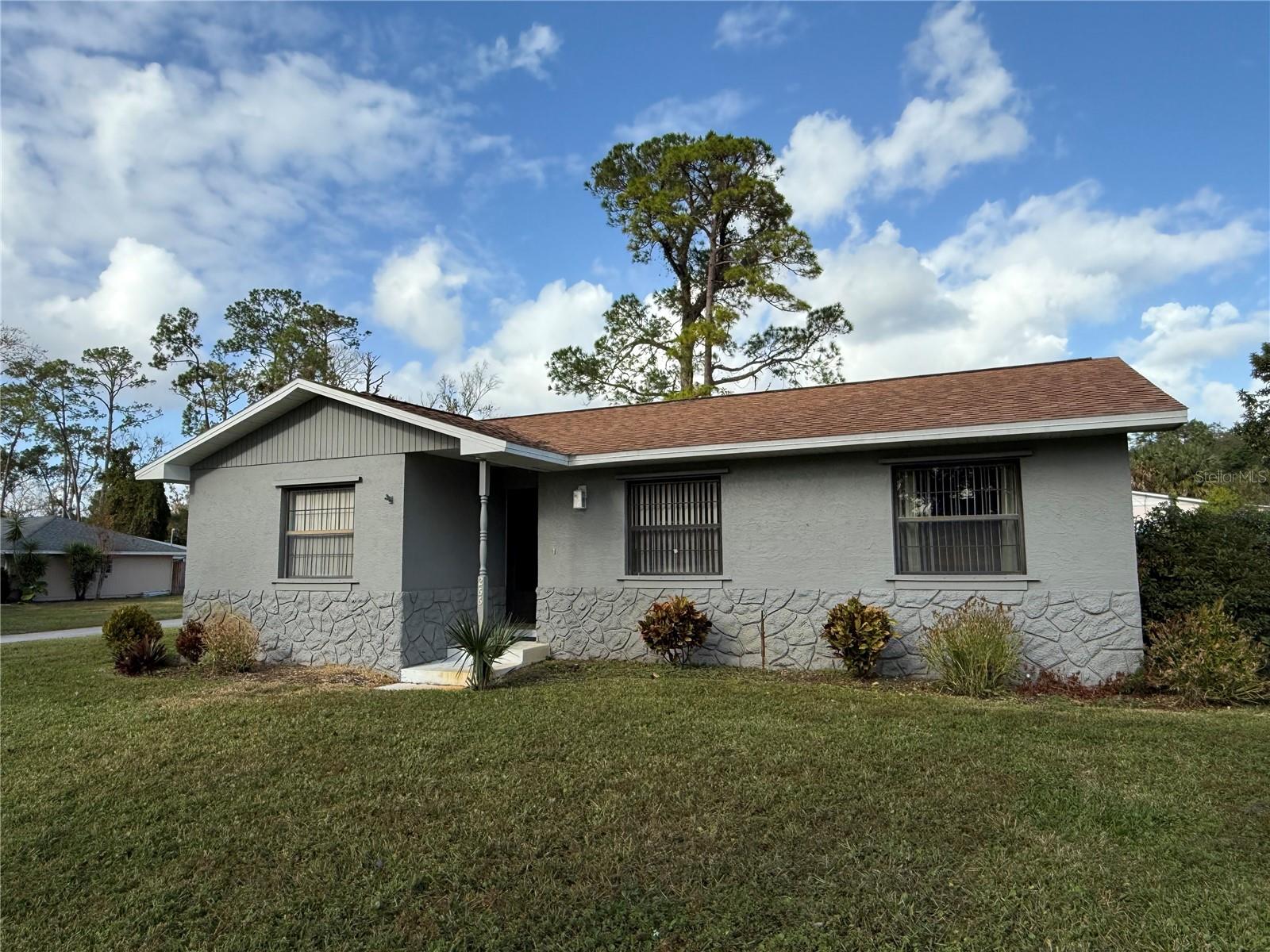 266 E CONSTANCE RD, DEBARY, FL, 32713