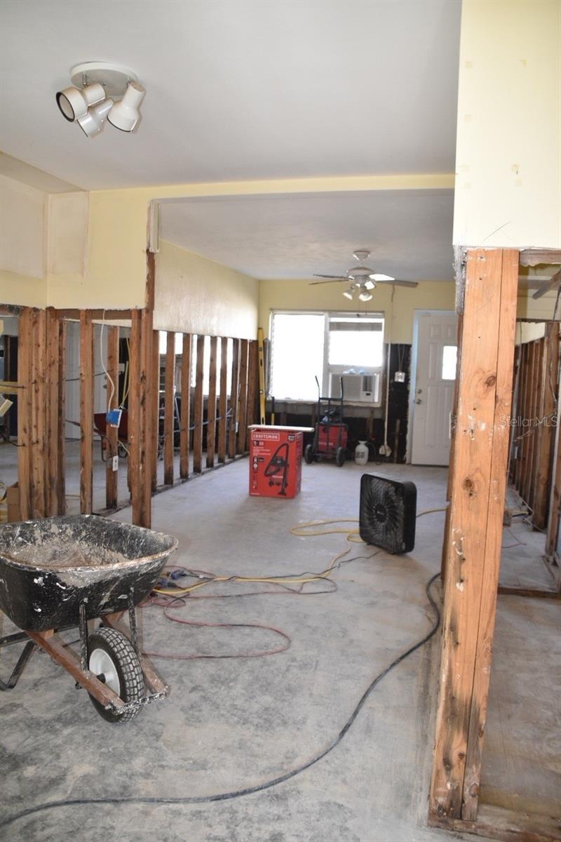 14050 MIRAMAR AVE, MADEIRA BEACH, FL, 33708
